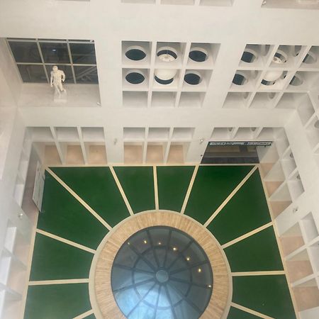 Casa Gioia, Tra Palazzo Reale,Lungomare E Monte Echia Apartment Наполи Екстериор снимка