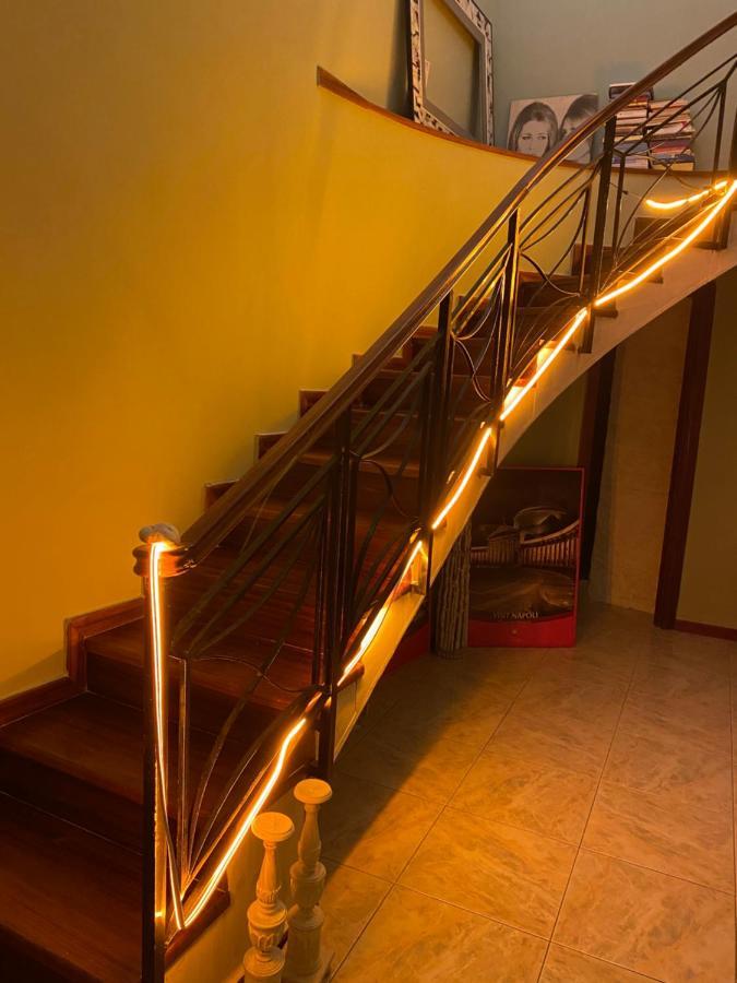 Casa Gioia, Tra Palazzo Reale,Lungomare E Monte Echia Apartment Наполи Екстериор снимка