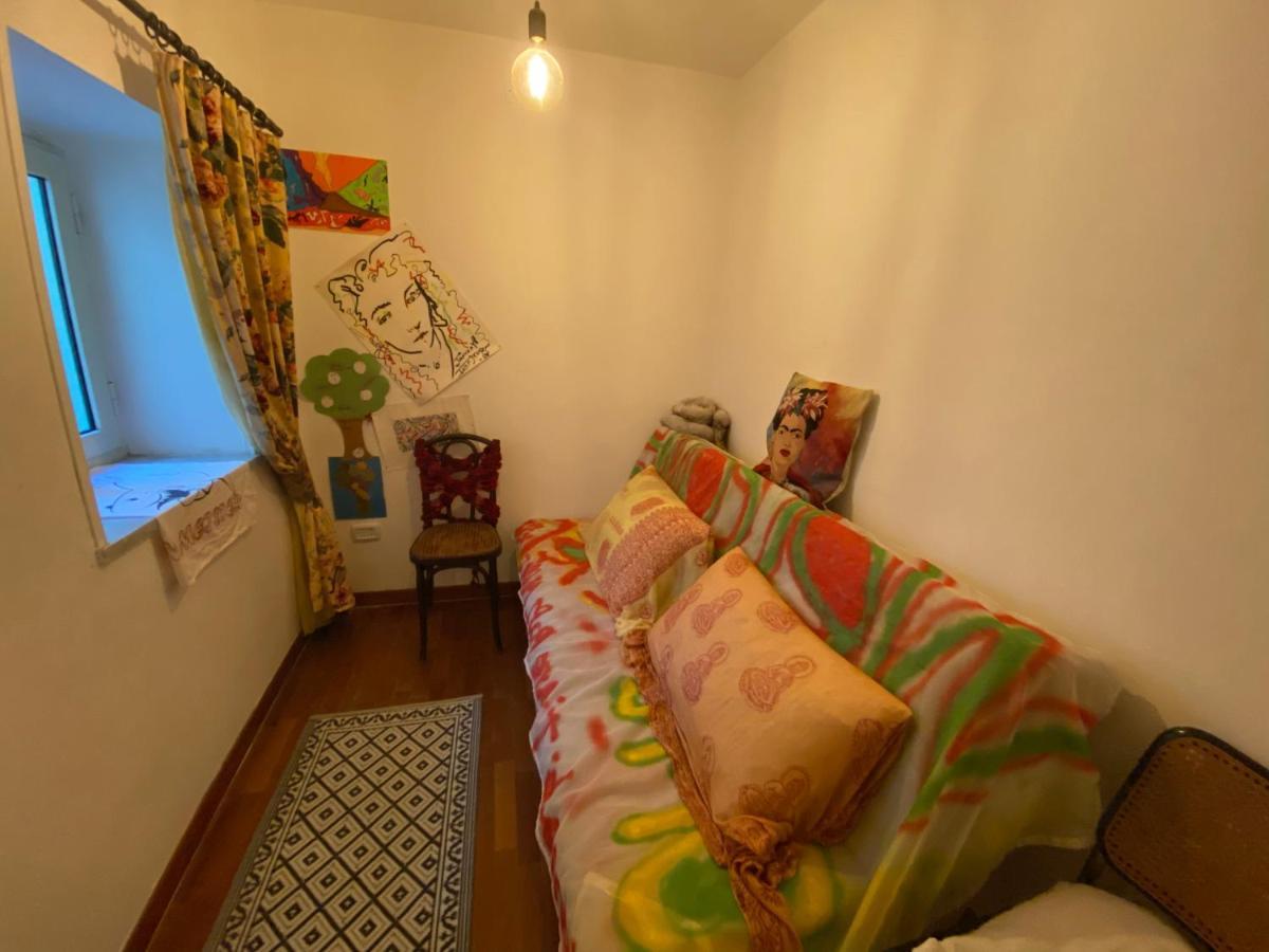 Casa Gioia, Tra Palazzo Reale,Lungomare E Monte Echia Apartment Наполи Екстериор снимка
