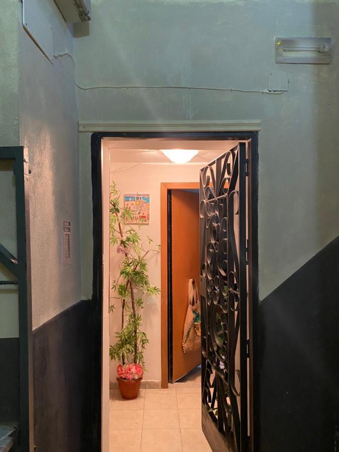 Casa Gioia, Tra Palazzo Reale,Lungomare E Monte Echia Apartment Наполи Екстериор снимка