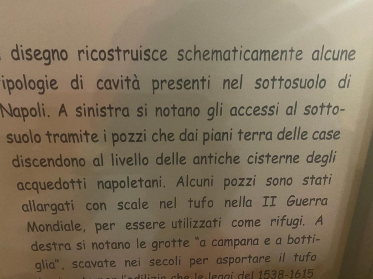 Casa Gioia, Tra Palazzo Reale,Lungomare E Monte Echia Apartment Наполи Екстериор снимка