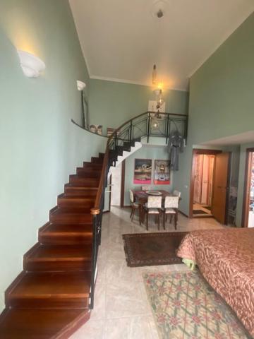 Casa Gioia, Tra Palazzo Reale,Lungomare E Monte Echia Apartment Наполи Екстериор снимка